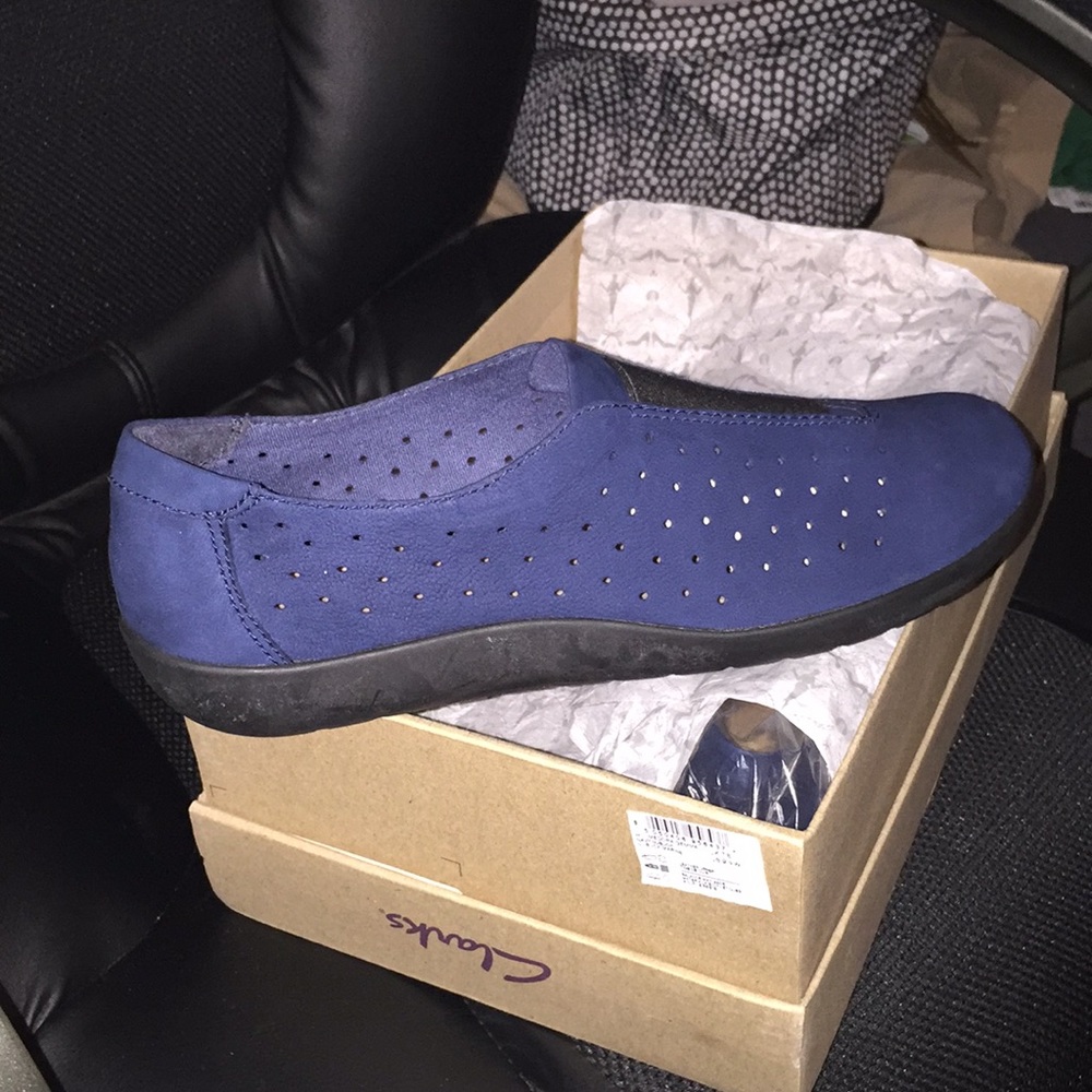 SALE! Clark’s Medora Gemma shoes in size 9.5 W.